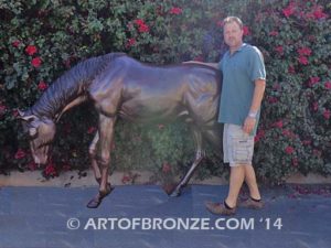Thoroughbred bronze sculpture of grazing horse for ranch or equestrian center