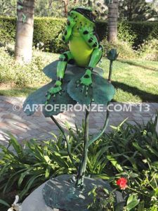 Love is in the Air frogs, toads and amphibians custom cast bronze foundry artworks