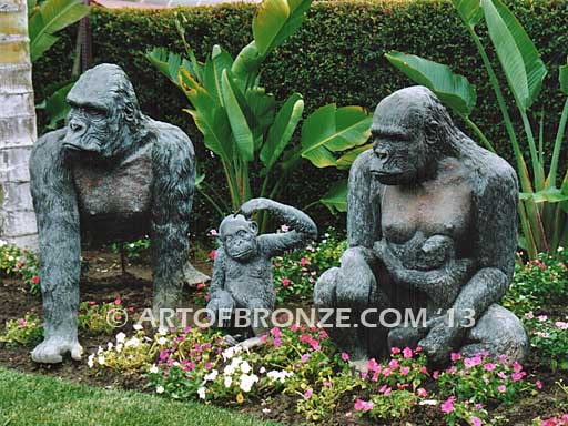 Gorilla Family lost wax high quality bronze cast outdoor sitting and standing gorilla statues
