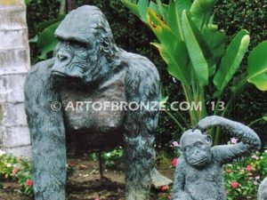 Gorilla Family lost wax high quality bronze cast outdoor sitting and standing gorilla statues