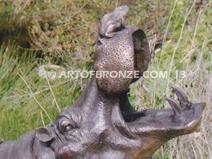 Hippo & Frog Outdoor heroic bronze African hippo statue for outdoor display