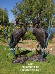 Wild Beauty lost wax casting of standing crane fountain for pool, pond or home
