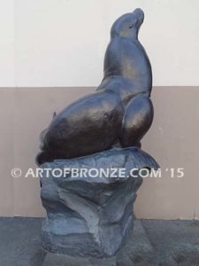 Beach Master bronze sea lion mascot sculpture for zoo, university or school