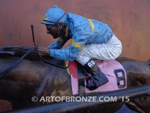 For the Roses sculpture of Breeders cup winner Spendthrift statue
