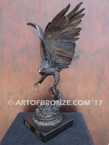 Eagle Award flying eagle sculpture corporate award for Coca Cola on laser engraved marble base