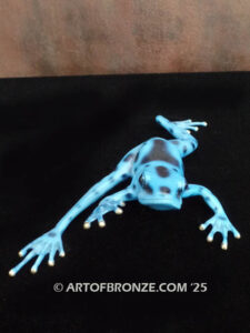 Blue Jewel of the Rainforest blue poison dart frog bronze sculpture artwork for indoor decoration