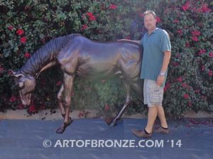 Thoroughbred bronze sculpture of grazing horse for ranch or equestrian center