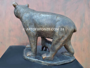 High-quality mother bear and cub bronze statue for indoor home and office display