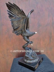 Eagle Award flying eagle bronze sculpture corporate award for Coca Cola on laser engraved base