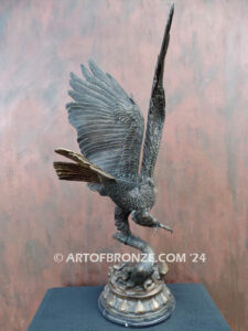 Eagle flying eagle bronze sculpture after Jules Moigniez or award
