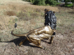 Fearless lost wax high quality bronze statue outdoor standing lion with head raised in roar