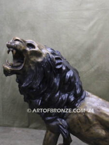 Fearless lost wax high quality bronze statue outdoor standing lion with head raised in roar