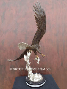 Bronze statue of flying bald eagle for indoor or outdoor display