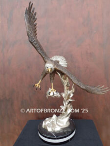 Bronze statue of flying bald eagle for indoor or outdoor display