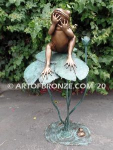 Love is in the Air frogs, toads and amphibians custom cast bronze foundry artworks