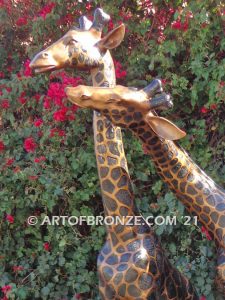 Neck and Neck lost wax high quality bronze cast outdoor standing giraffe family