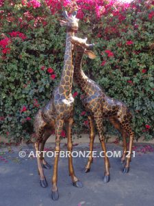 Neck and Neck lost wax high quality bronze cast outdoor standing giraffe family