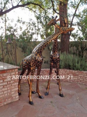 Neck and Neck lost wax high quality bronze cast outdoor standing giraffe family