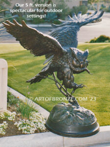 Owl French sculptor Moigniez flying owl bronze statue for art collector