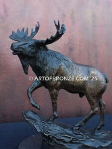 Regal Moose bronze statue artwork of standing moose bellowing