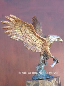 Bronze statue of flying bald eagle for indoor display