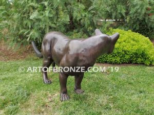 High-quality mountain lion bronze sculpture outdoor monument for public display