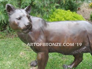High-quality mountain lion bronze sculpture outdoor monument for public display