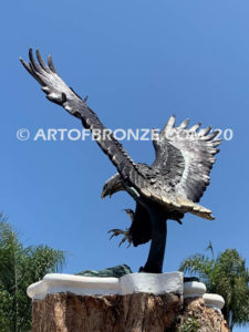 Thunder and Lightning bronze sculpture of eagle monument for public tree