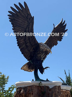 Thunder and Lightning bronze sculpture of eagle monument for public tree