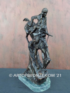 Mountain Man bronzes statue gift award after Frederic Remington
