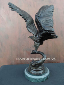 Eagle flying eagle bronze sculpture after Jules Moigniez or award