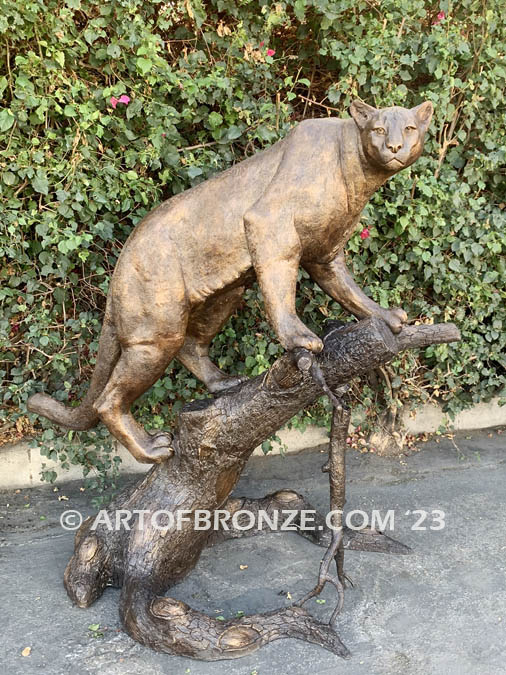 High-quality mountain lion bronze statue outdoor monument for public display