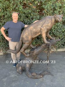 High-quality mountain lion bronze statue outdoor monument for public display