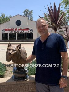 Willow Elementary high-quality bronze cast sculpture bobcat school mascot for graduating class