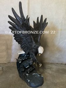 Sky Diver bronze sculpture of eagle monument for school, commercial property or residence