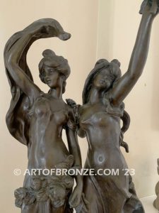 Flower Women classical bronze statue of nature women playing together holding flowers