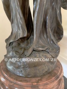 Flower Women classical bronze statue of nature women playing together holding flowers