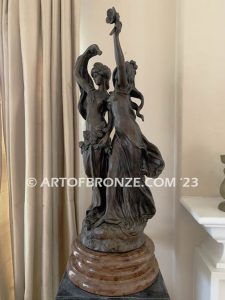 Flower Women classical bronze statue of nature women playing together holding flowers