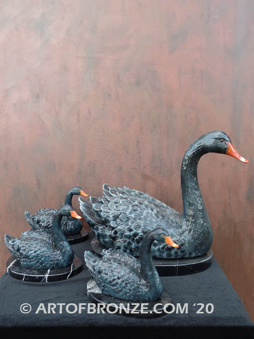 Black Swan and cygnets bronze sculpture artwork for indoor decoration