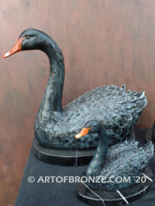 Black Swan and cygnets bronze sculpture artwork for indoor decoration