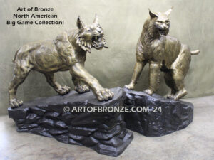 Bobcat Guardian high-quality bronze sculpture mascot outdoor bobcat statue for public display