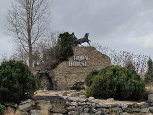 Arabian Stallion bronze statue of prancing horse for yard